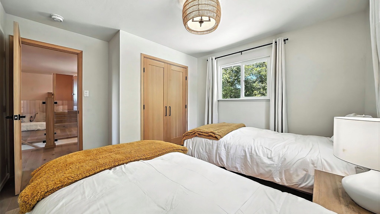 Photo of Bedroom in Glencoe