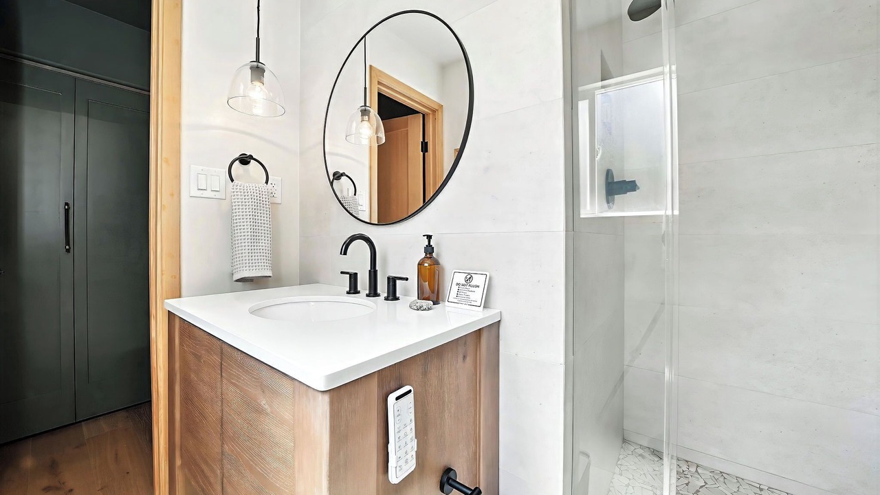 Photo of Bathroom in Glencoe