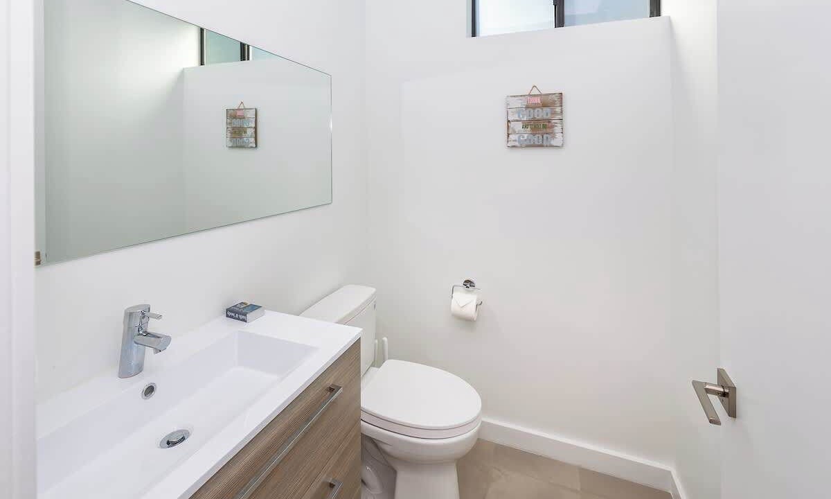 Photo of Bathroom in Mid City
