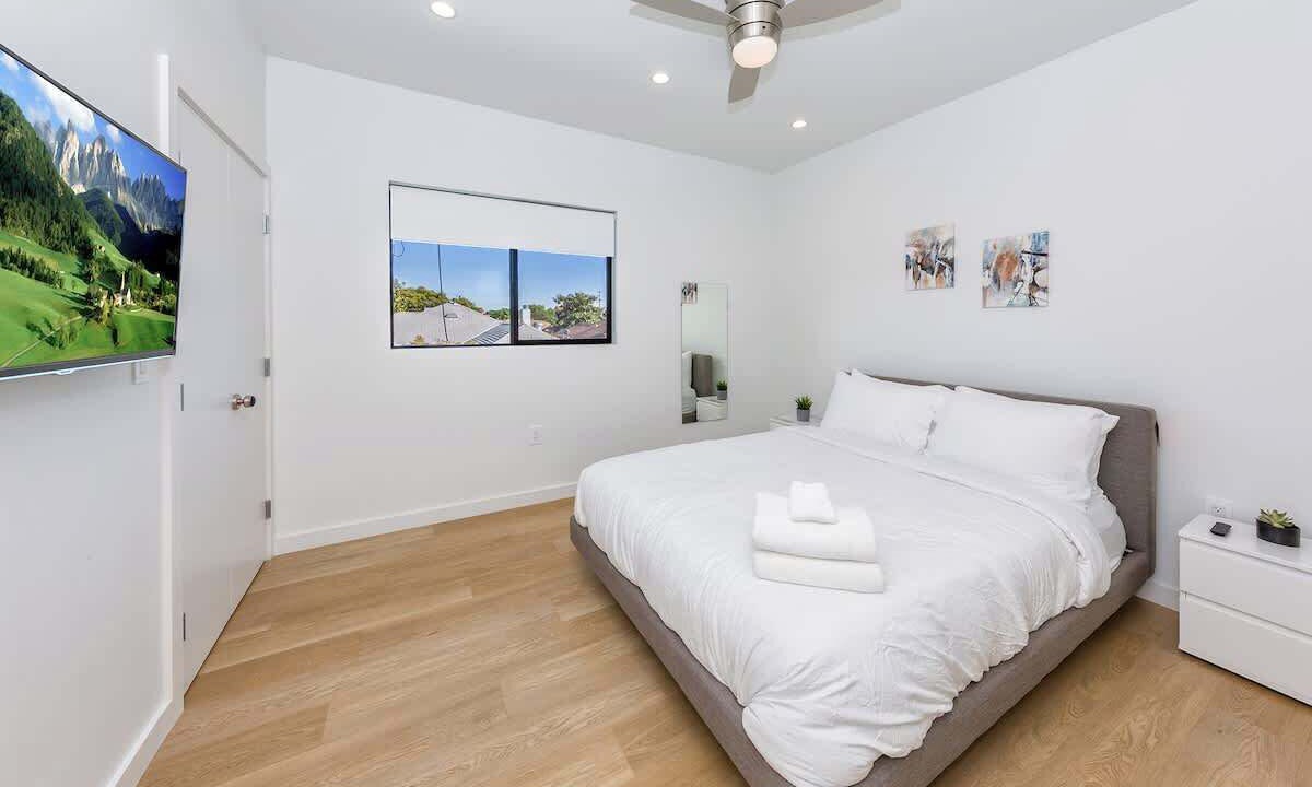 Photo of Bedroom in Mid City