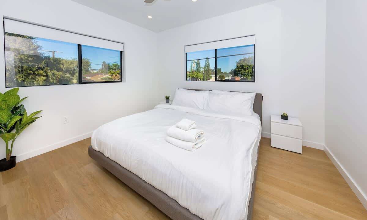 Photo of Bedroom in Mid City