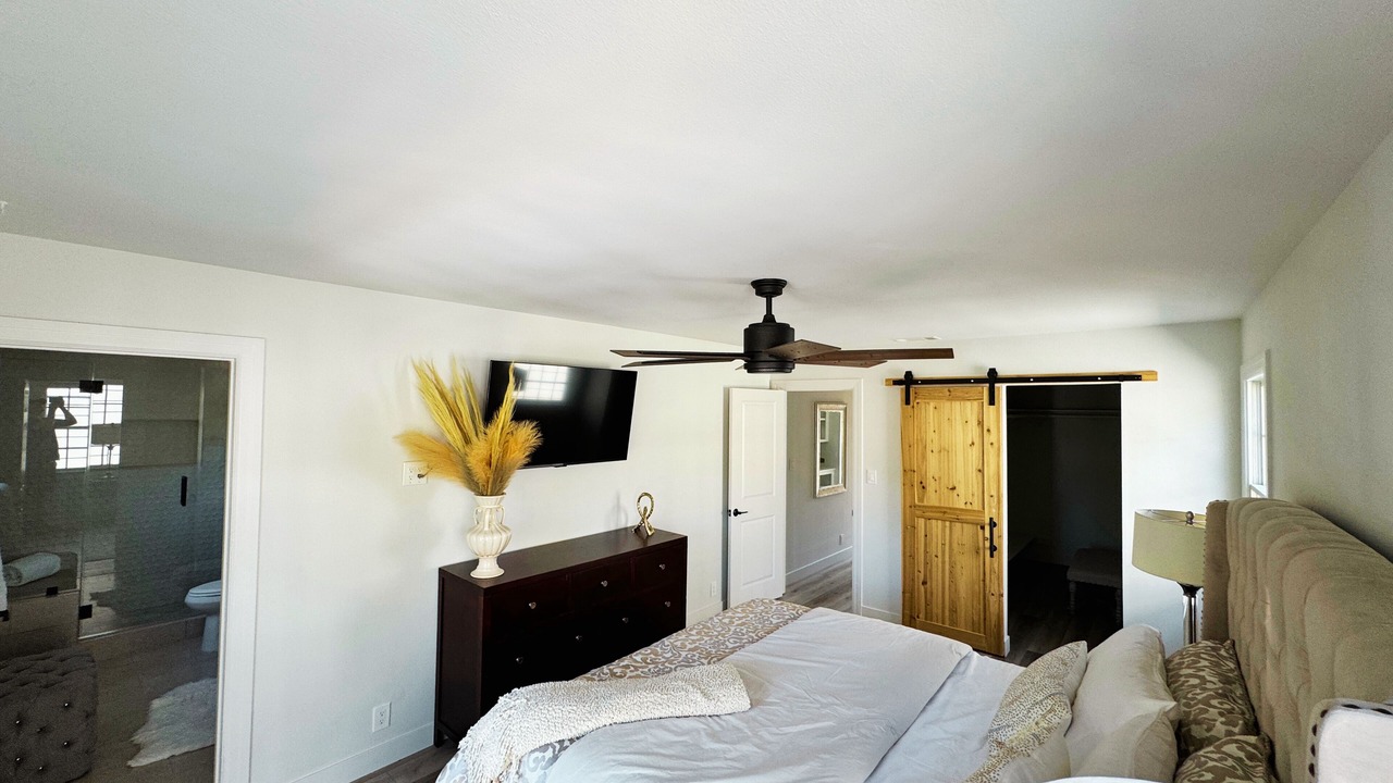 Photo of Bedroom in Belmont Shore