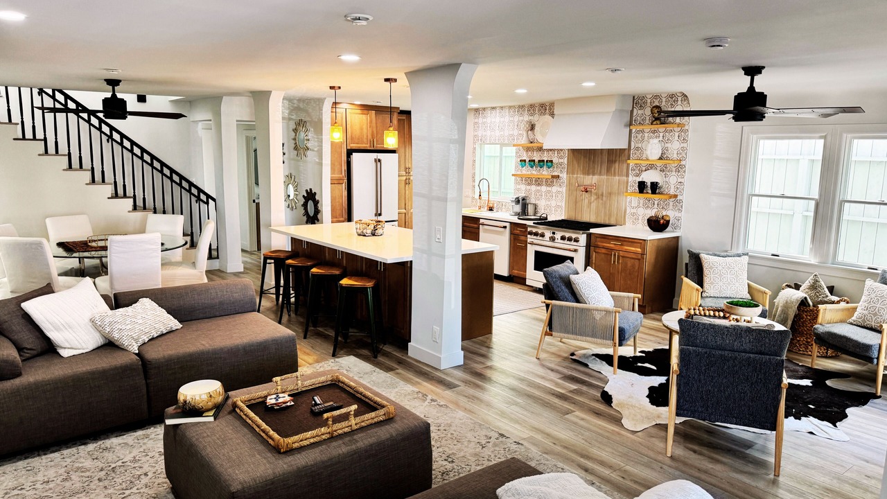 Photo of Livingroom in Belmont Shore