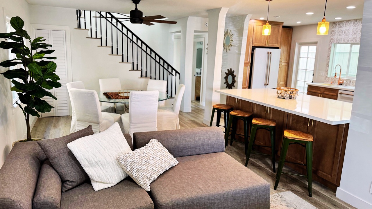 Photo of Livingroom in Belmont Shore