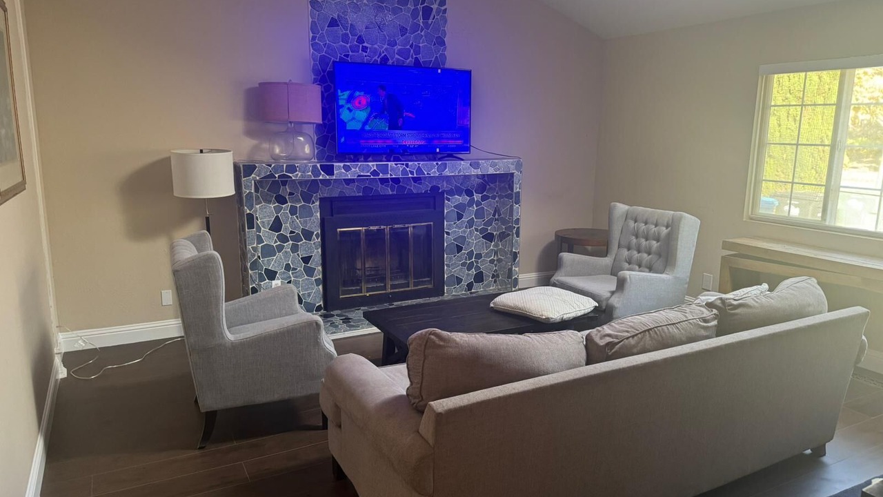 Photo of Livingroom in Menlo Park