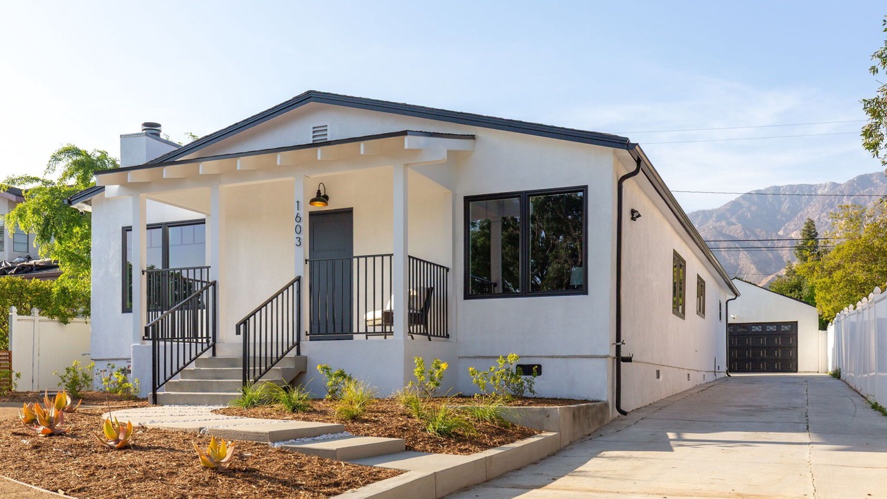 Photo of Outdoor in Altadena