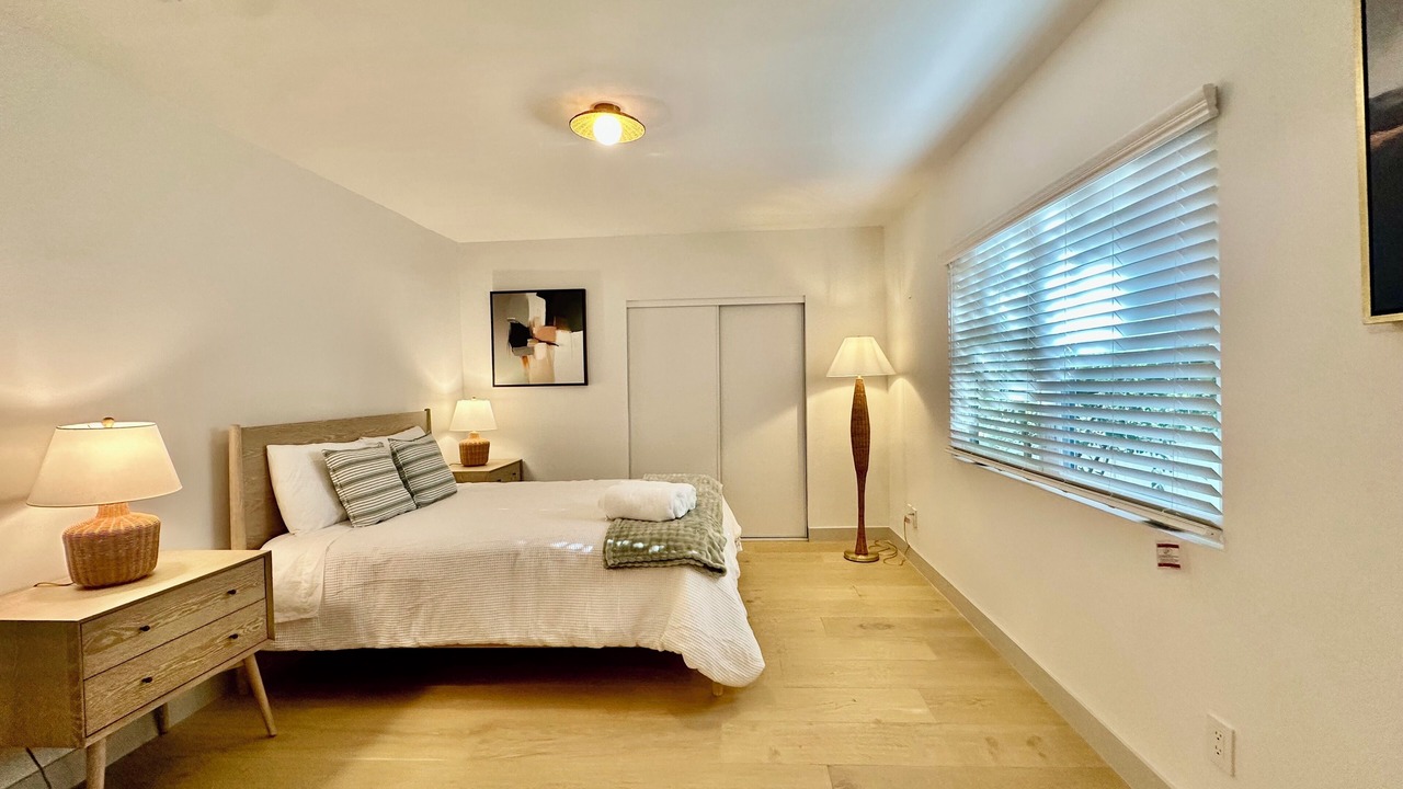 Photo of Bedroom in Altadena