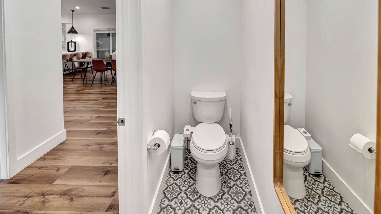Photo of Bathroom in Woodland Hills