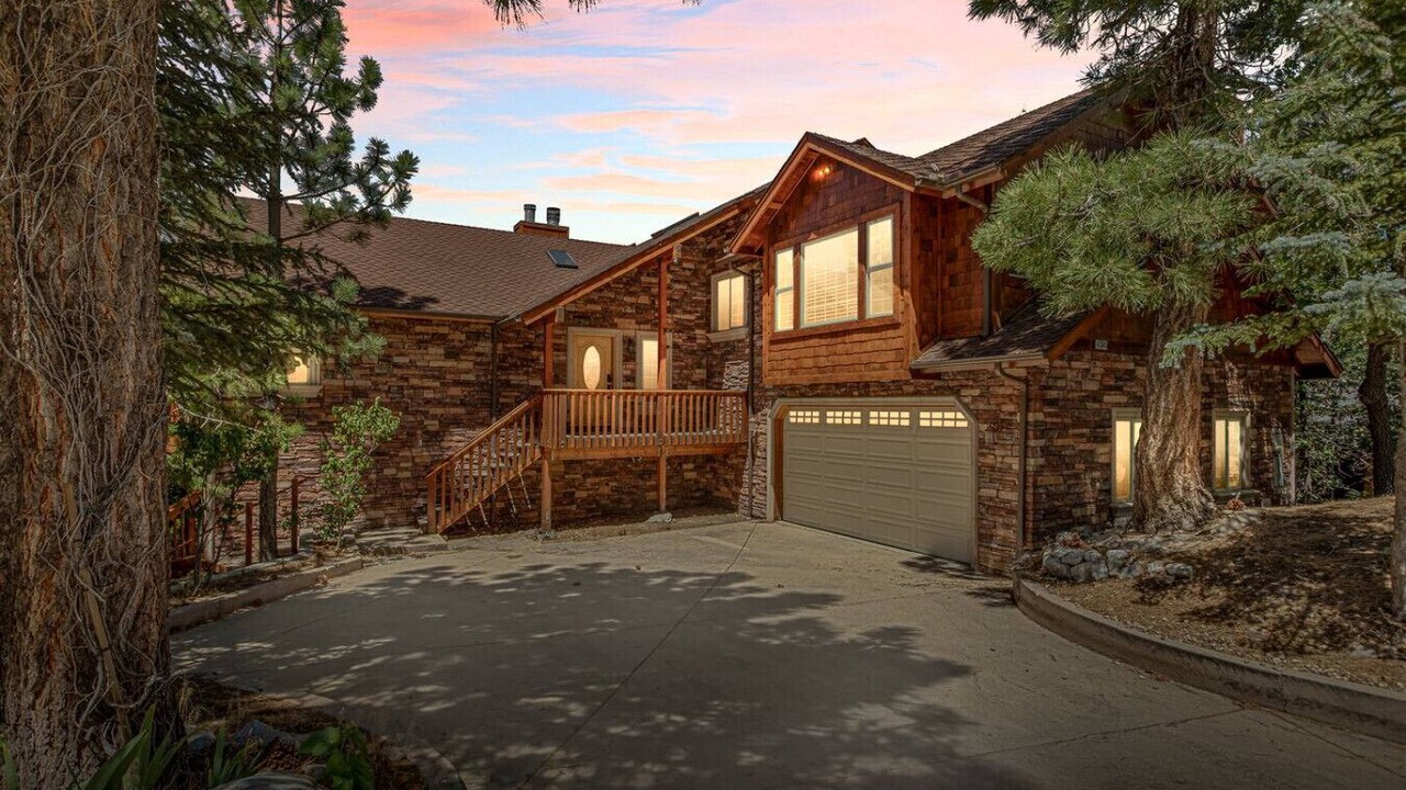 Photo of Outdoor in Upper Moonridge