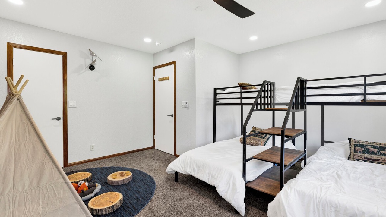 Photo of Bedroom in Whispering Forest