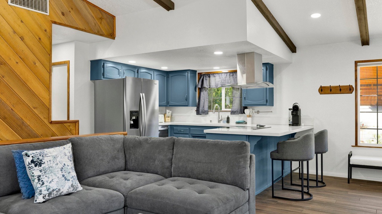 Photo of Livingroom in Whispering Forest