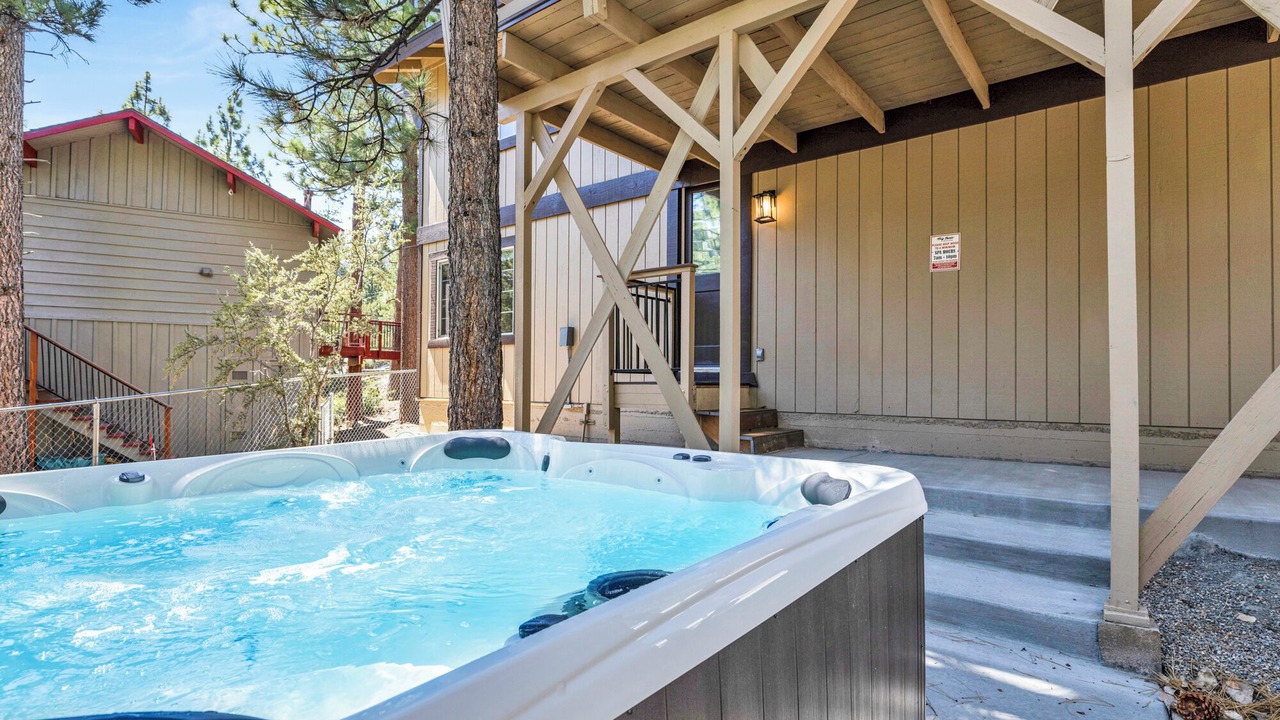 Photo of Patio Balcony in Whispering Forest