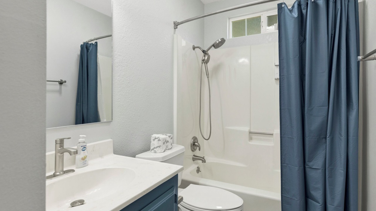 Photo of Bathroom in Whispering Forest