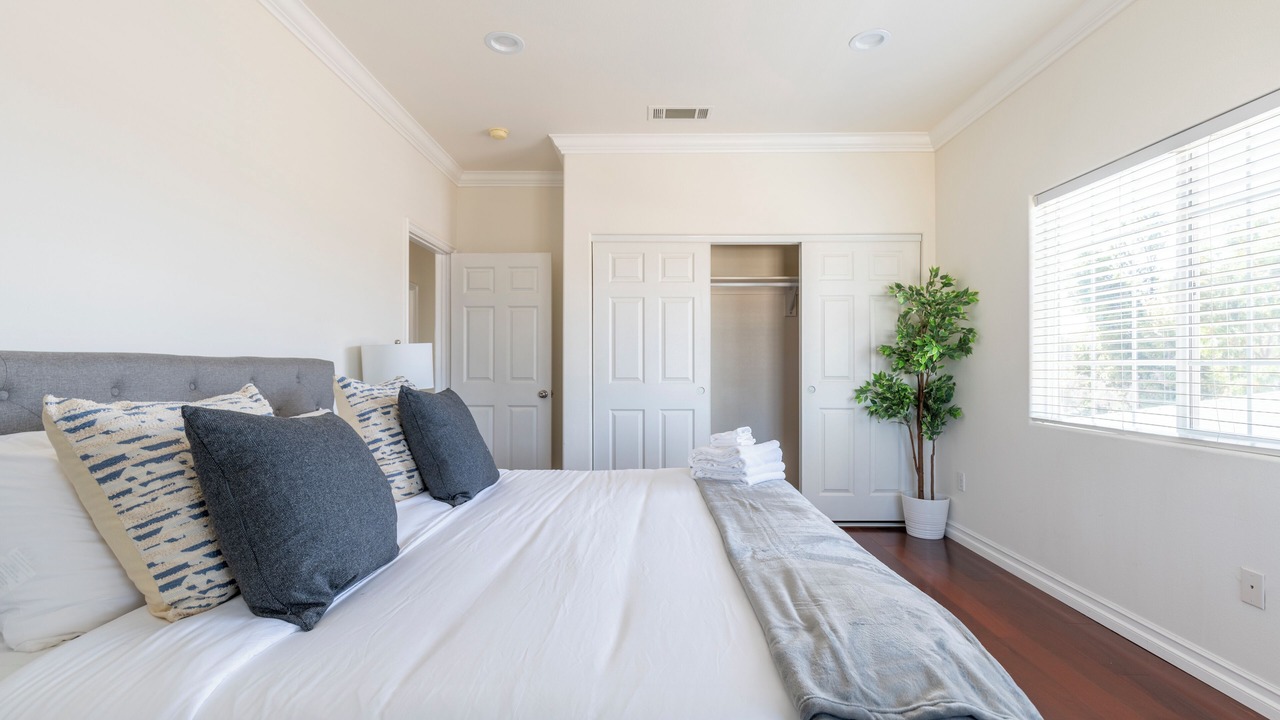 Photo of Bedroom in South San Gabriel