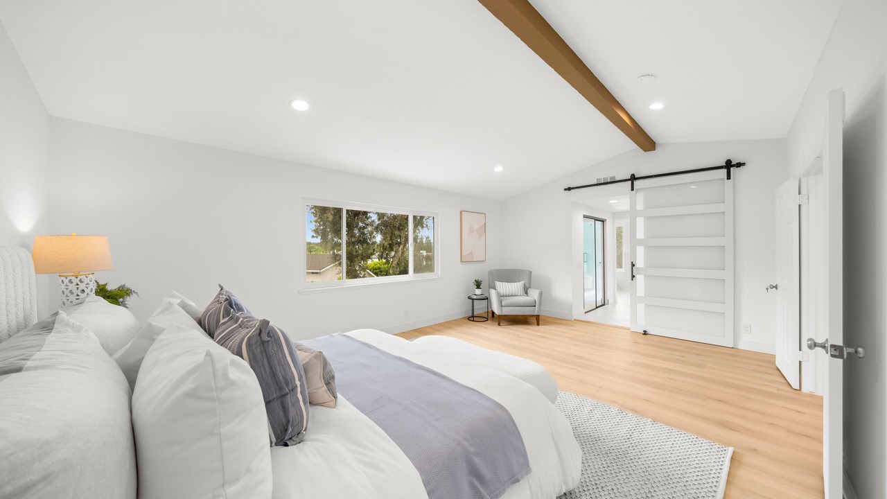 Photo of Bedroom in Del Obispo