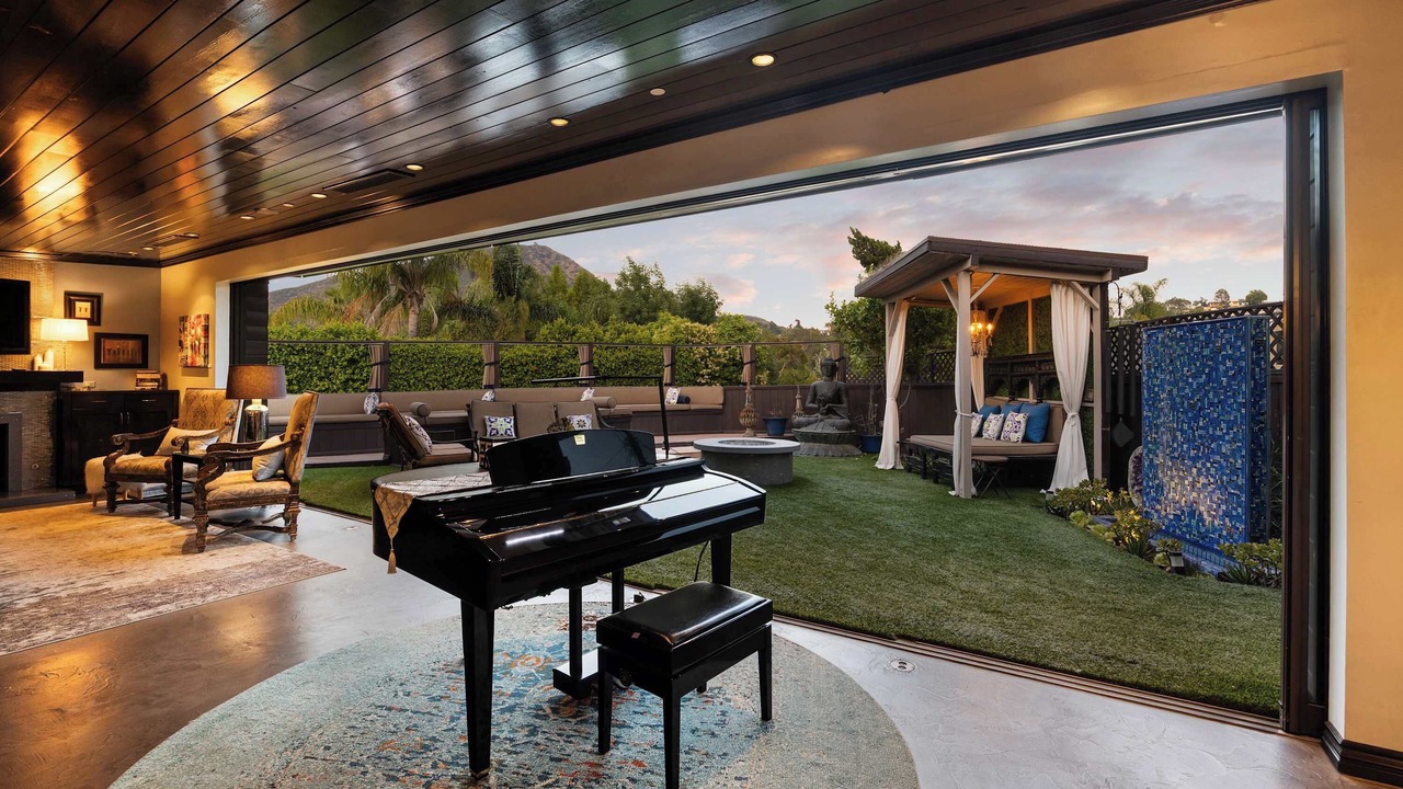 Photo of Outdoor in Los Angeles