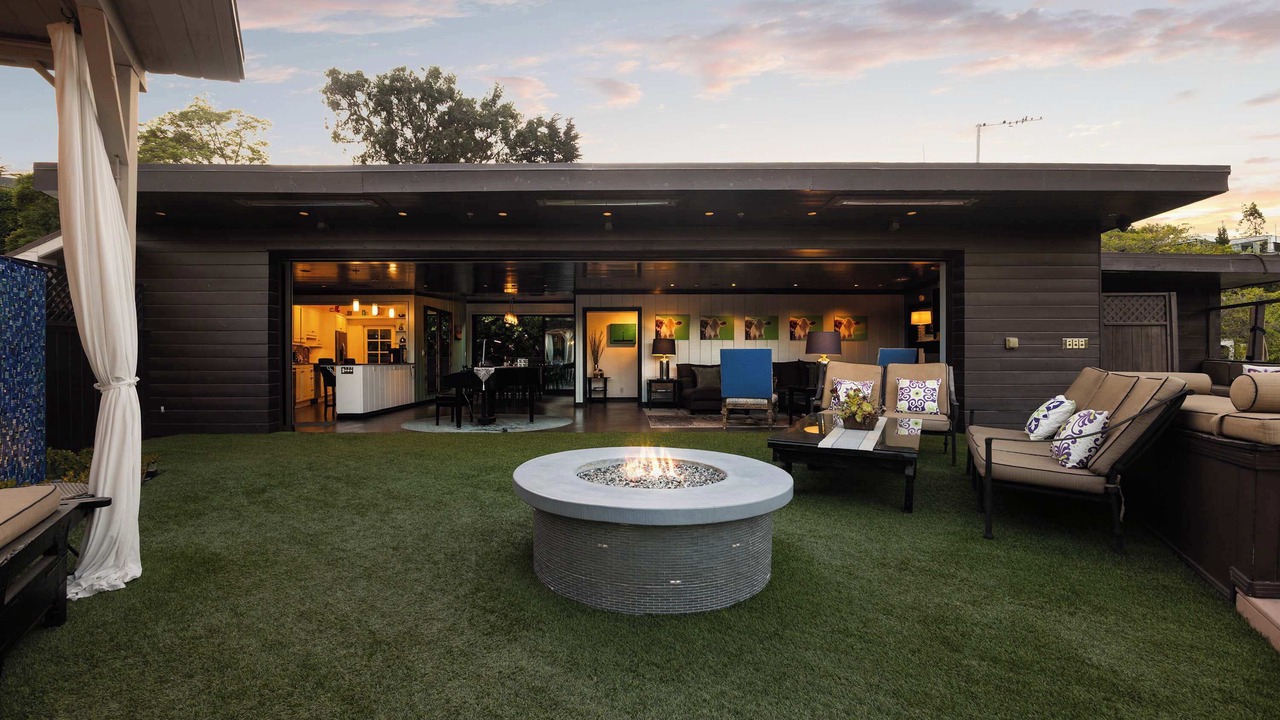 Photo of Patio Balcony in Los Angeles