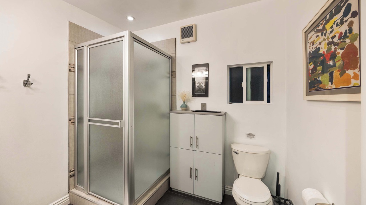 Photo of Bathroom in Los Angeles