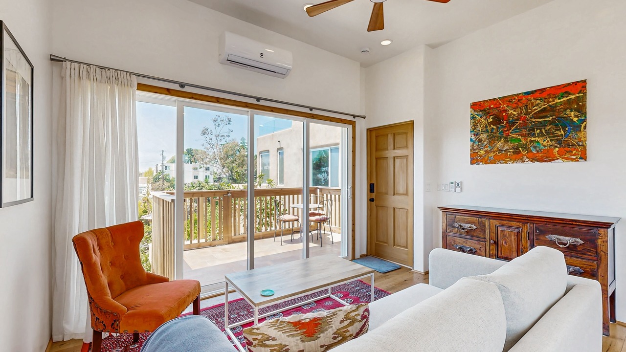 Photo of Livingroom in Del Mar Heights