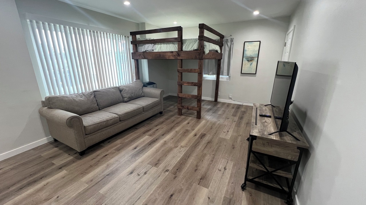Photo of Livingroom in El Segundo