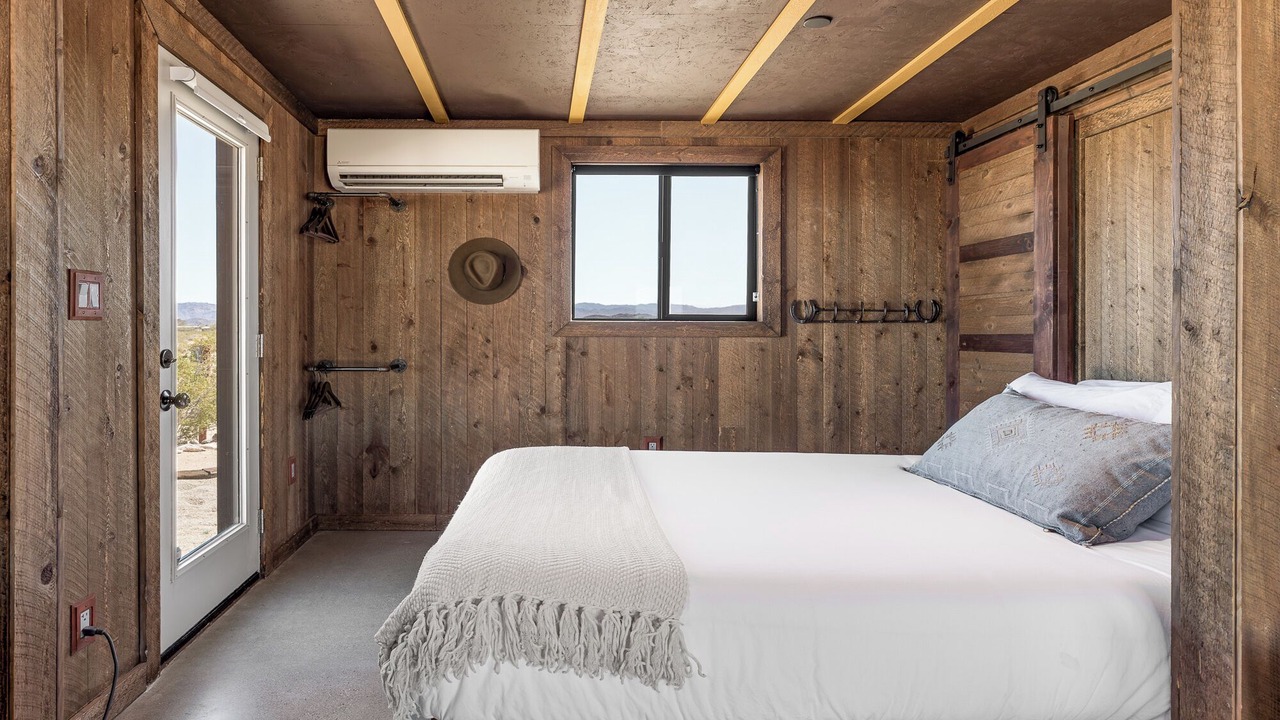 Photo of Bedroom in Joshua Tree
