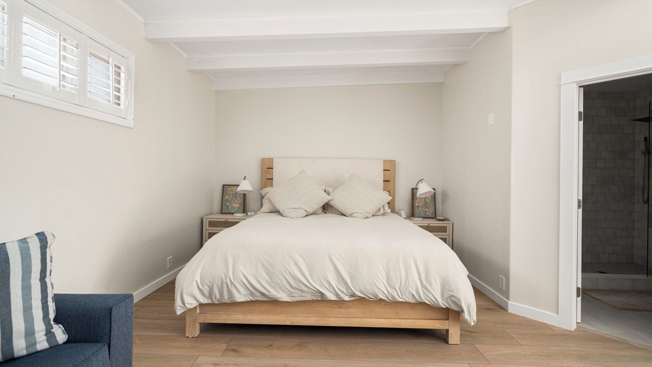 Photo of Bedroom in Belmont Shore