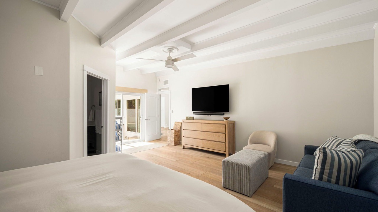 Photo of Bedroom in Belmont Shore