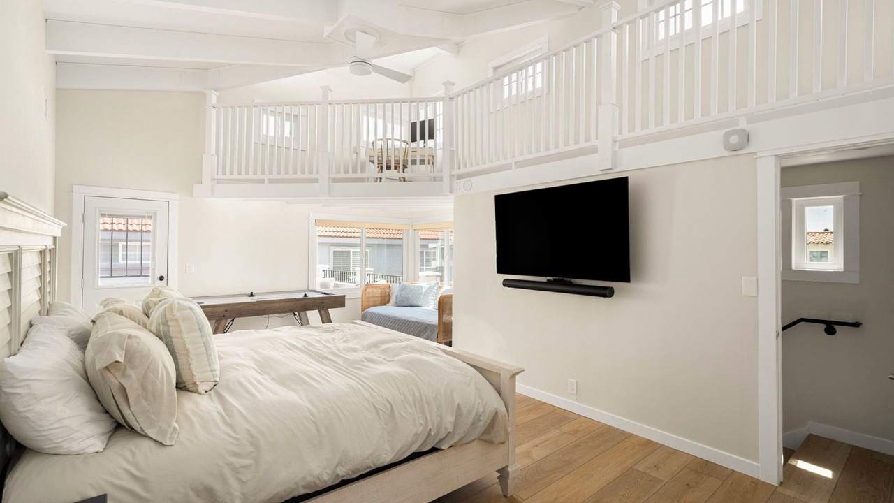 Photo of Bedroom in Belmont Shore