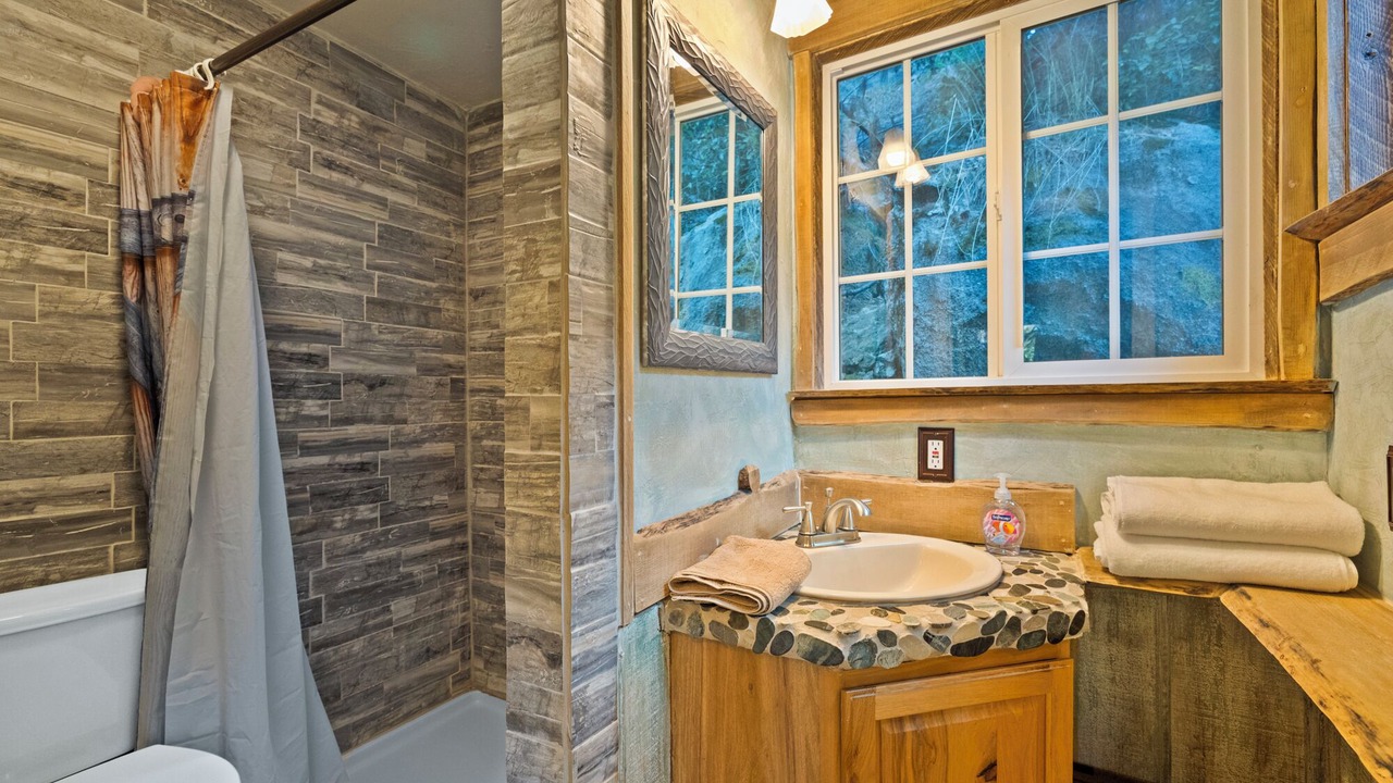 Photo of Bathroom in Forest Meadows