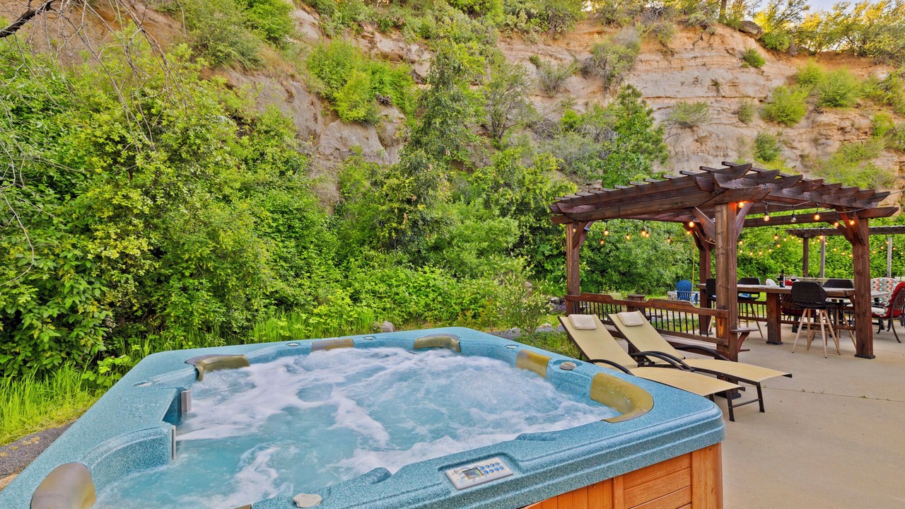 Photo of Patio Balcony in Forest Meadows