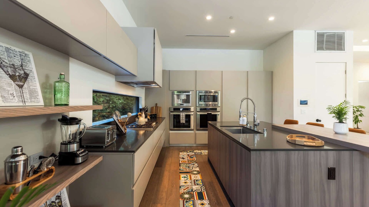 Photo of Kitchen in Mid-Wilshire