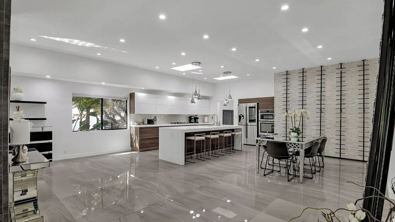 Photo of Kitchen in Greater Wilshire - Hancock Park