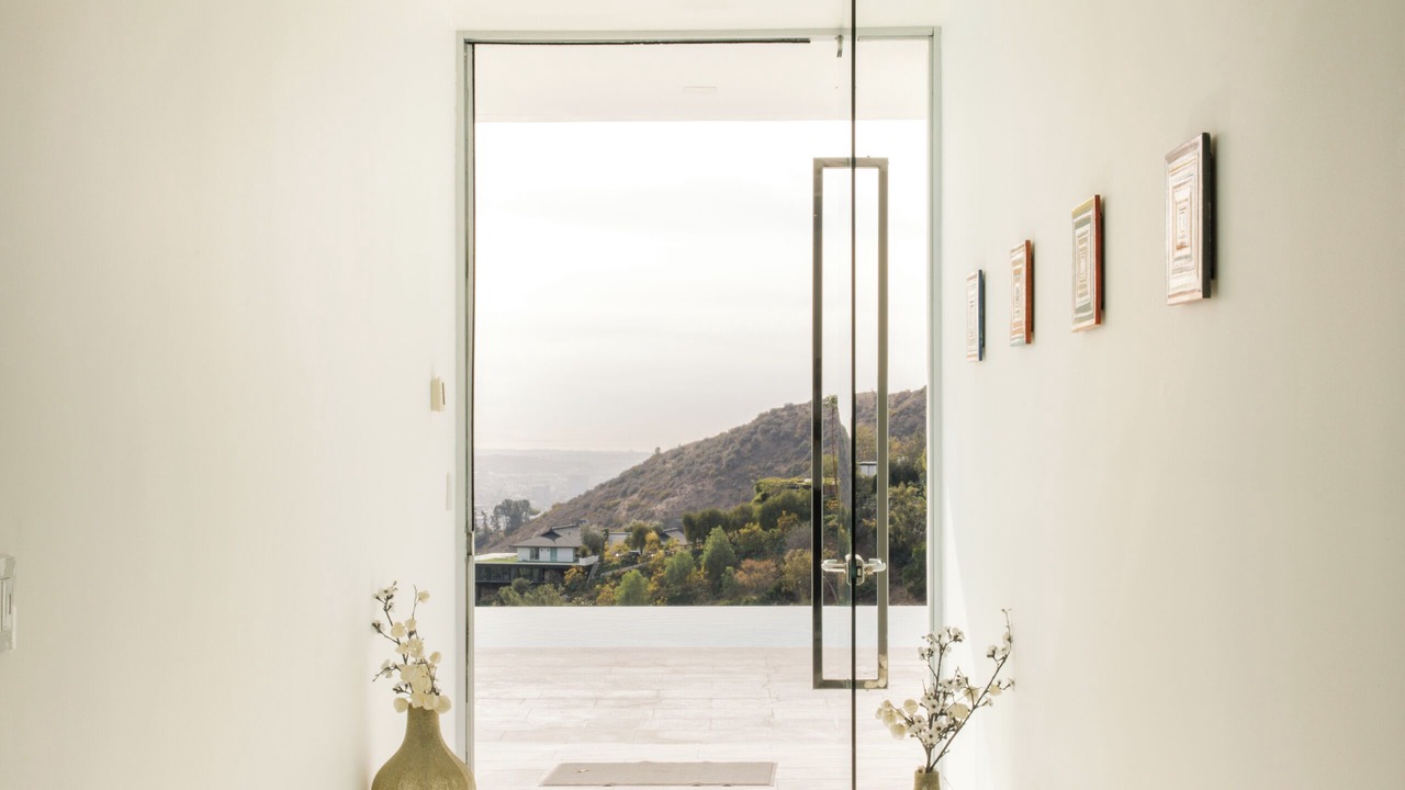 Photo of Others in Hollywood Hills