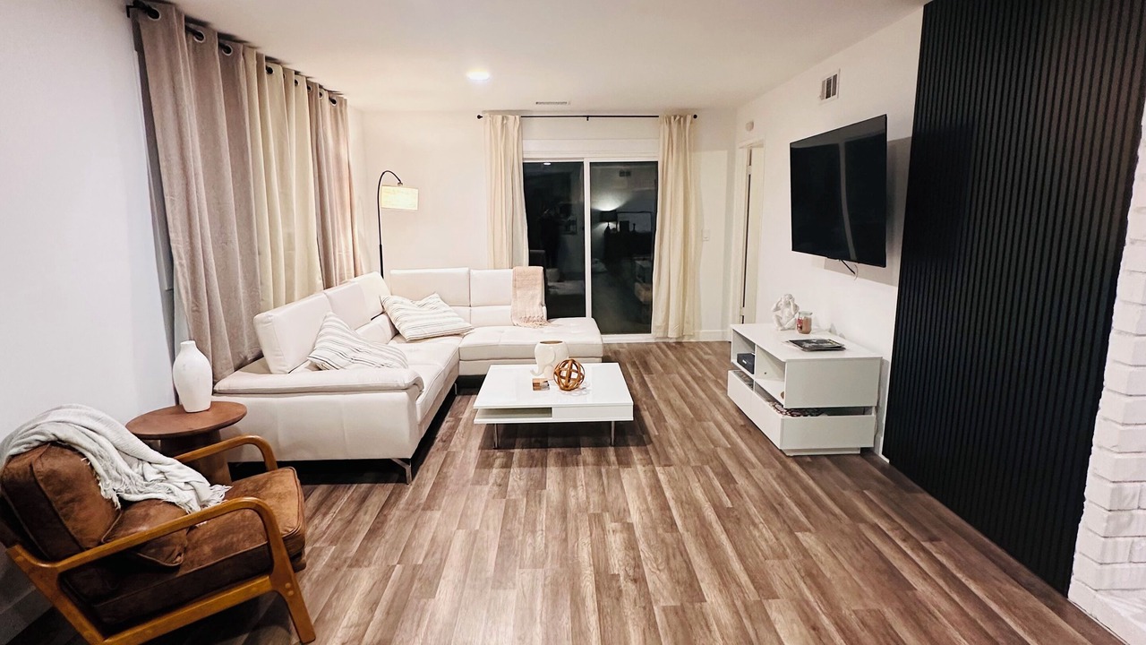 Photo of Livingroom in Northwest Anaheim