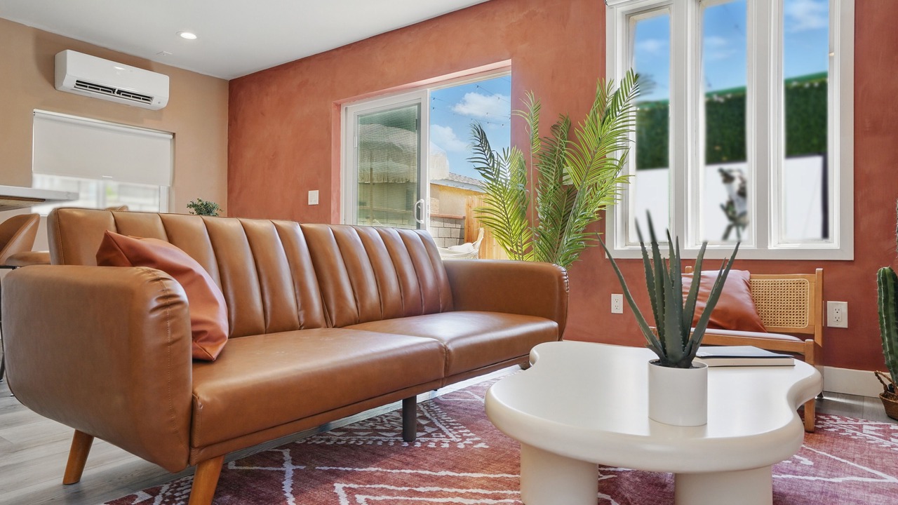 Photo of Livingroom in Hawthorne