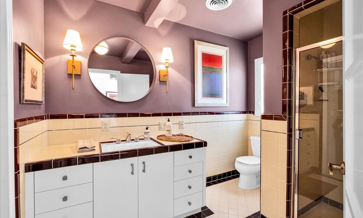 Photo of Bathroom in The Mesa