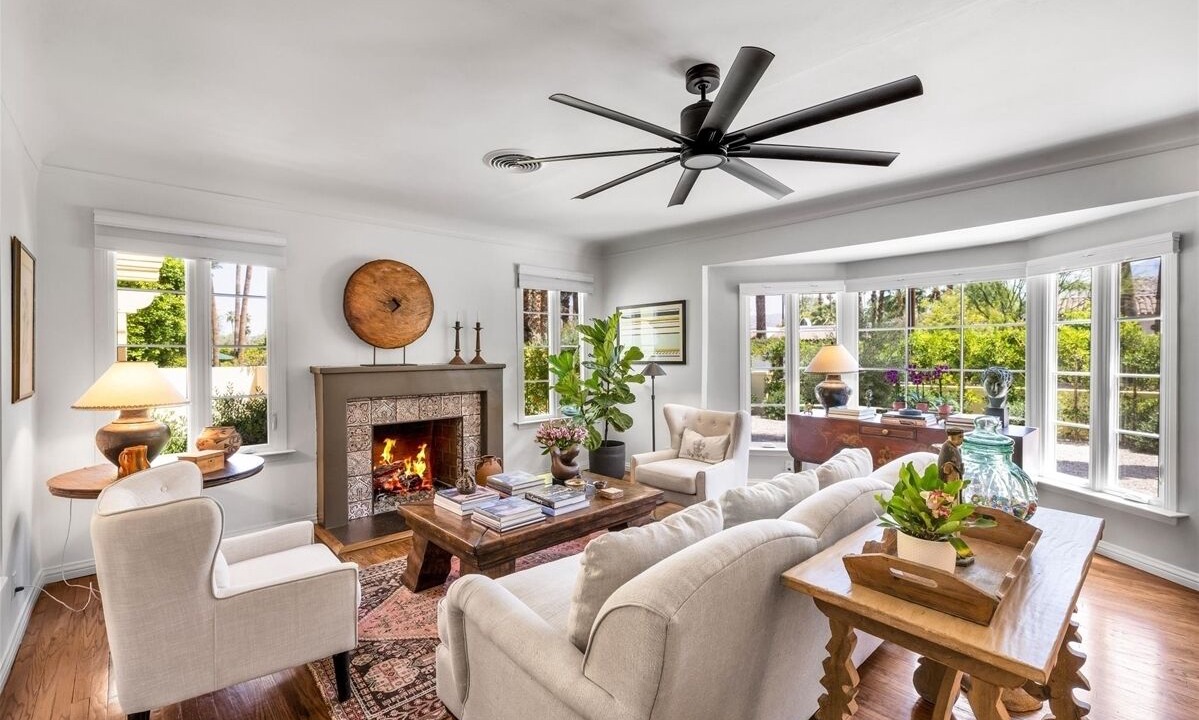 Photo of Livingroom in The Mesa