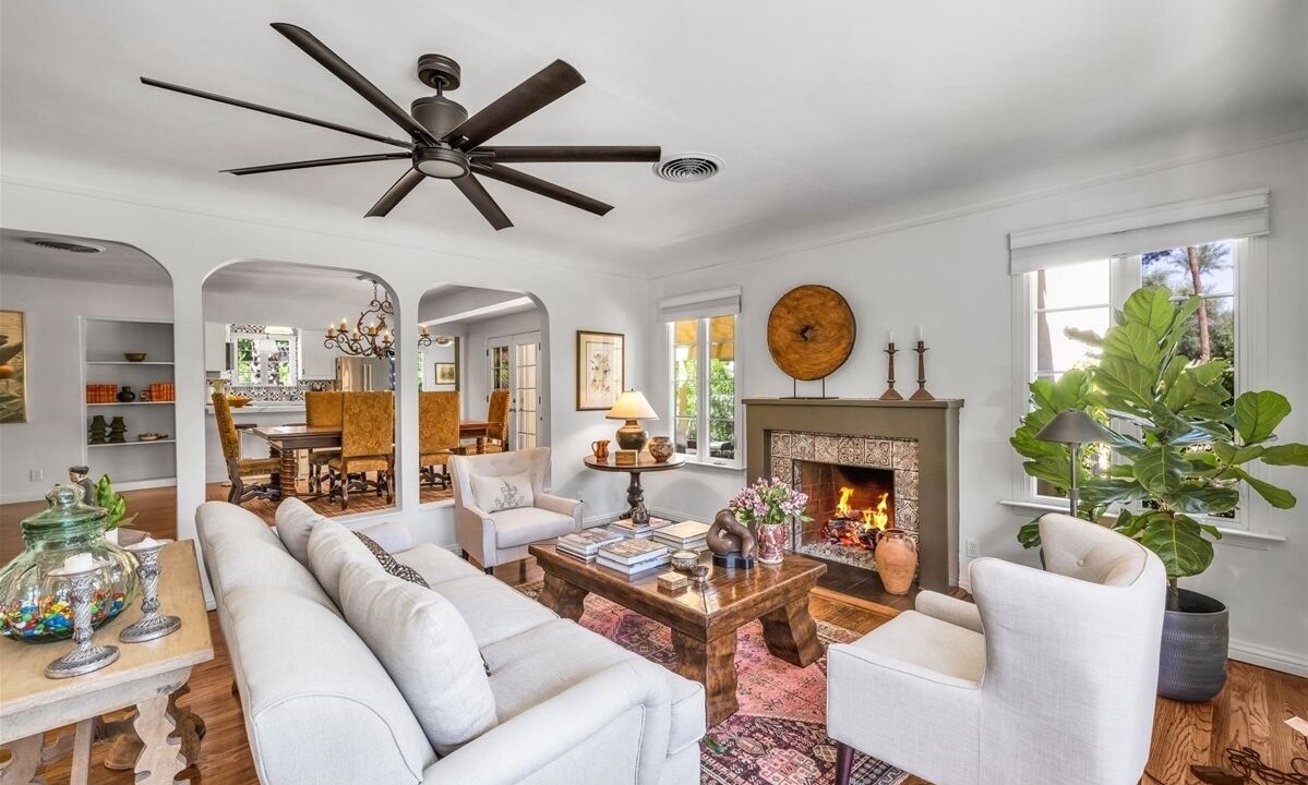 Photo of Livingroom in The Mesa
