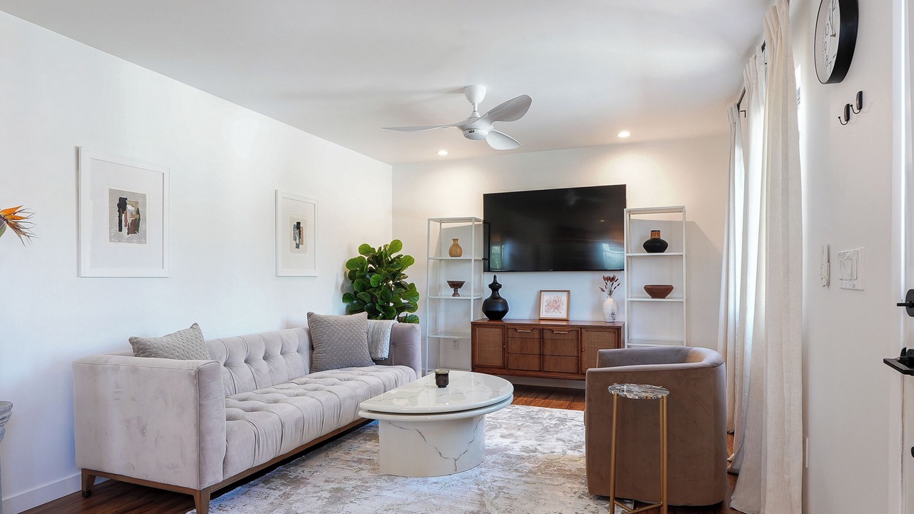 Photo of Livingroom in Los Feliz