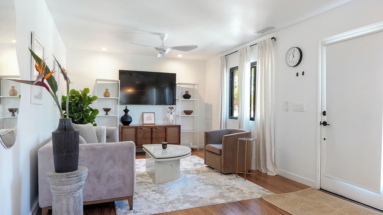 Photo of Livingroom in Los Feliz