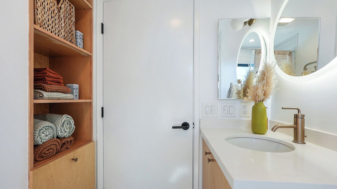 Photo of Bathroom in Los Feliz