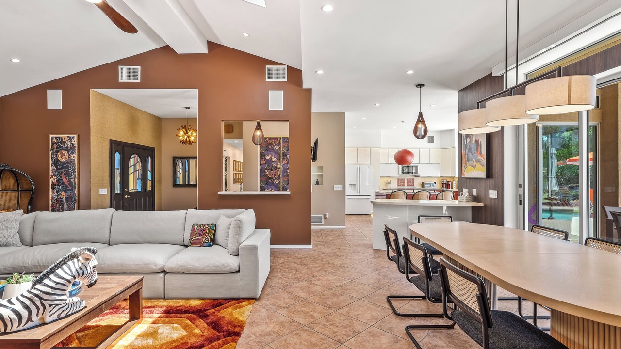Photo of Livingroom in Sonora Sunrise