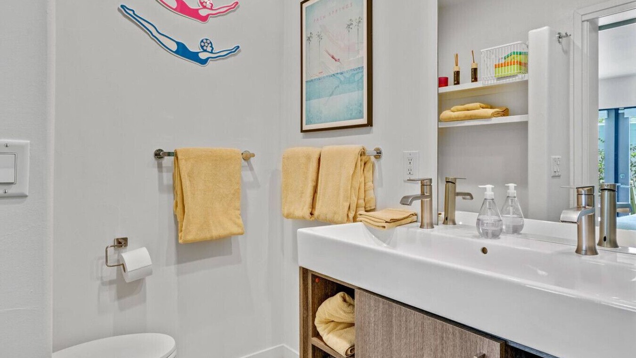 Photo of Bathroom in Historic Tennis Club