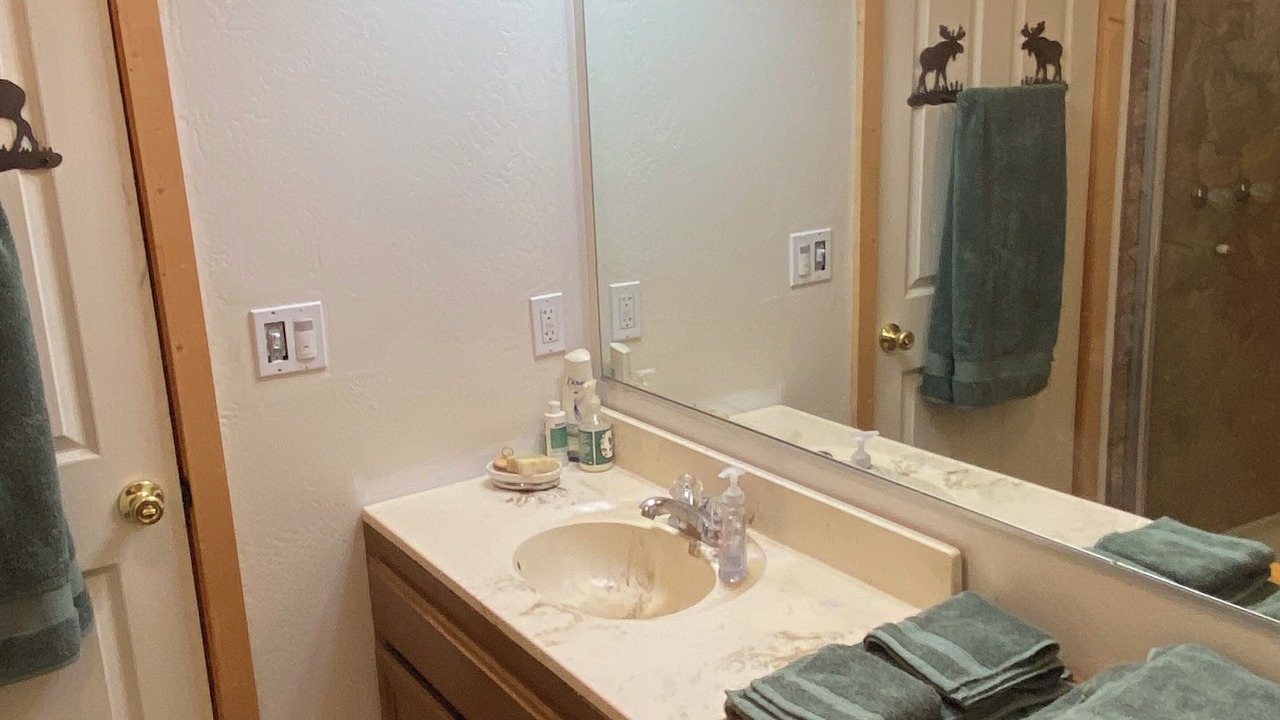 Photo of Bathroom in Fawnskin