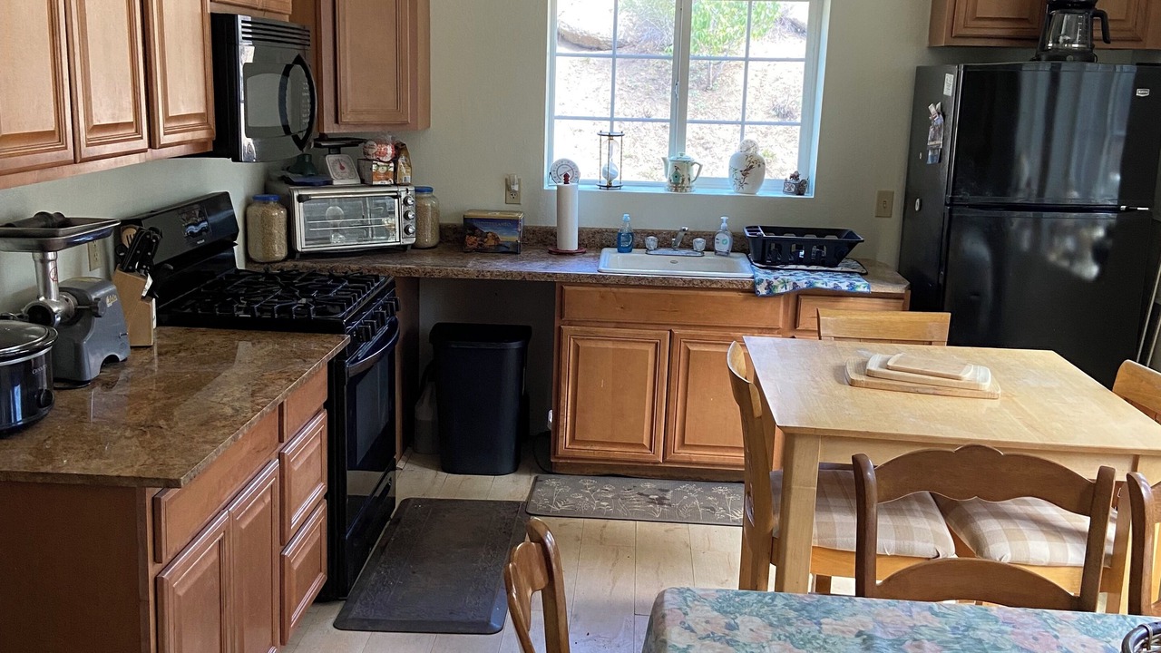 Photo of Kitchen in Fawnskin