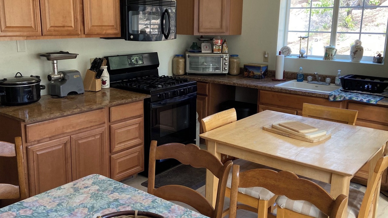 Photo of Kitchen in Fawnskin