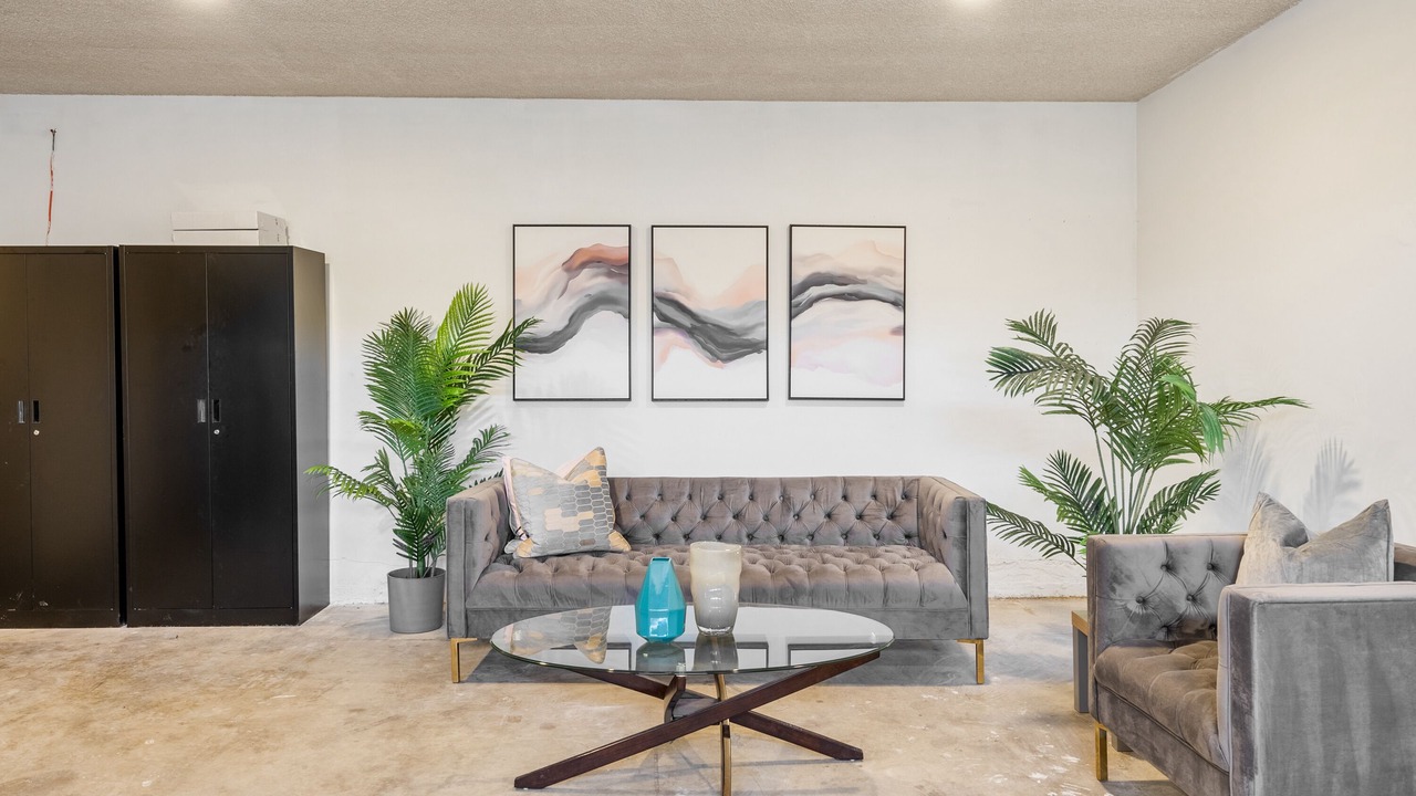 Photo of Livingroom in Walnut Valley