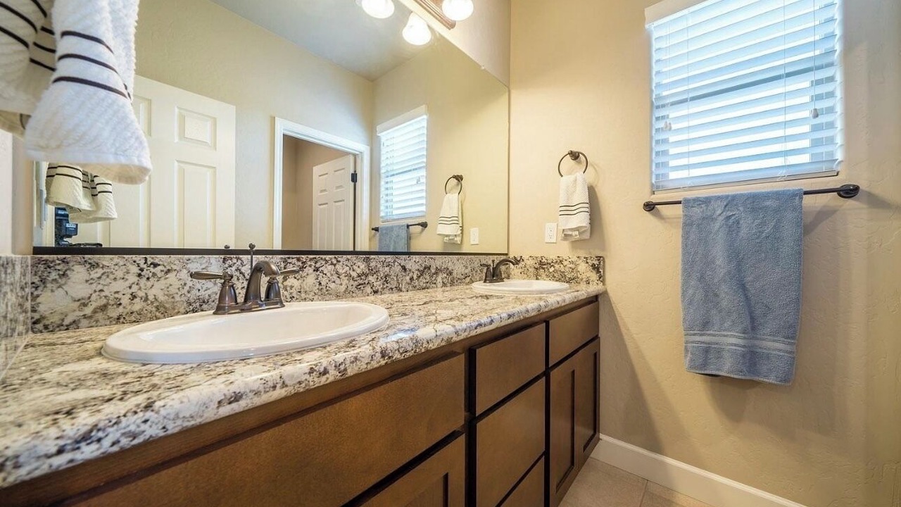 Photo of Bathroom in Hanford