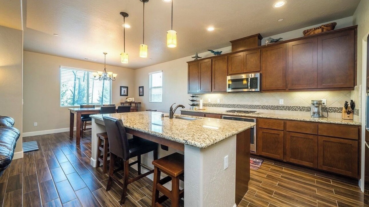 Photo of Kitchen in Hanford