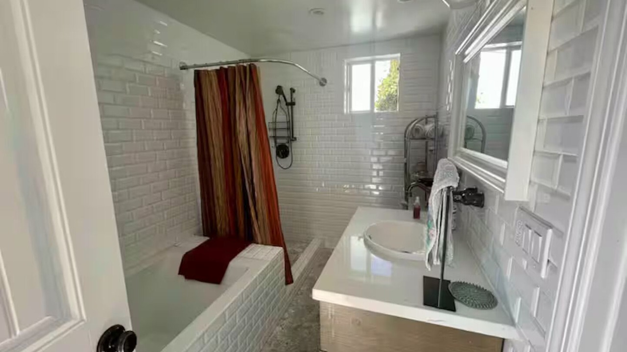 Photo of Bathroom in University Heights